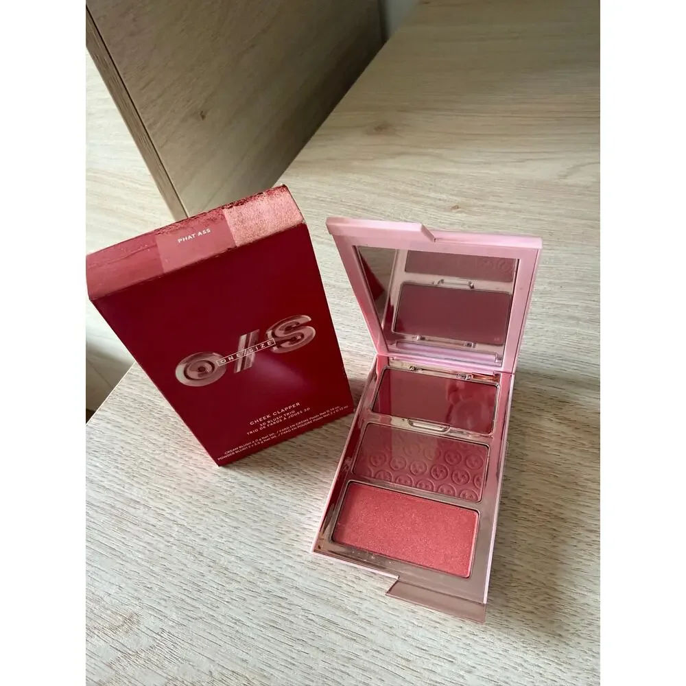 $38 ONE/SIZE Cheek Clapper 3D Blush Trio Phat Ass New Full Size